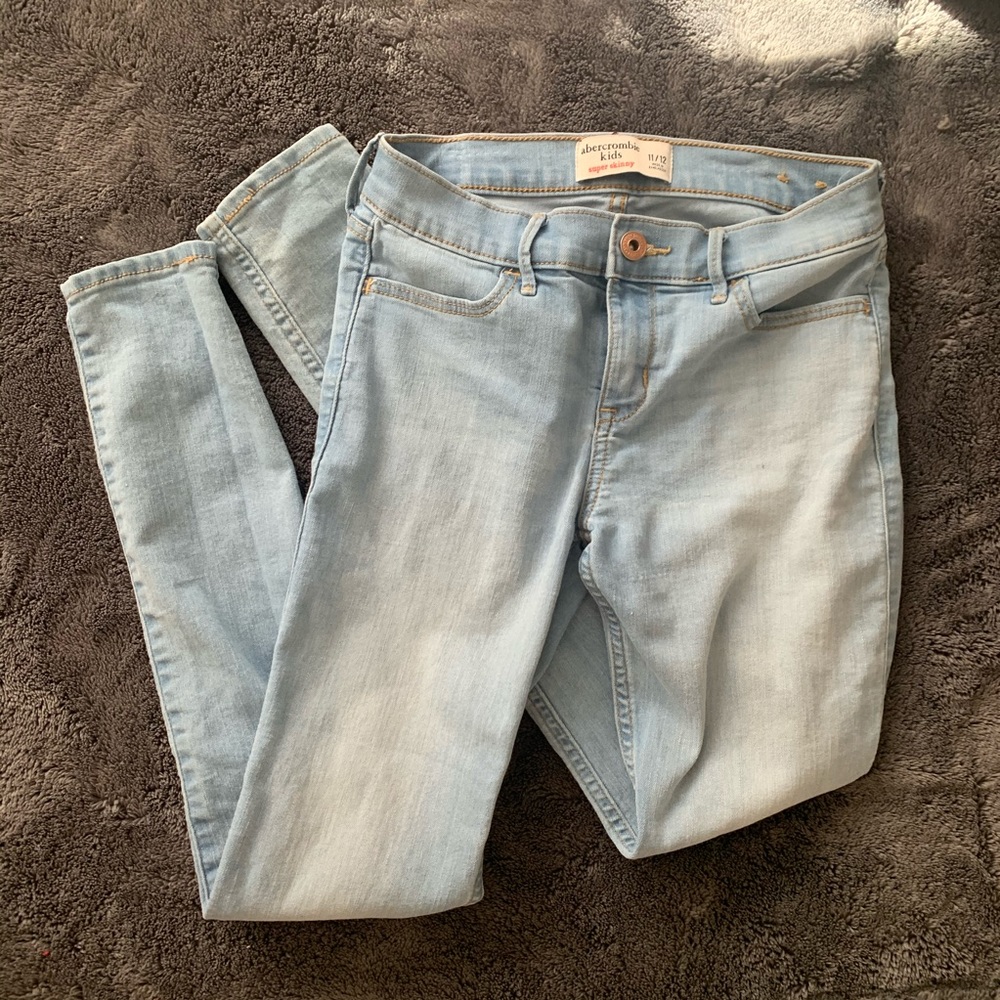 Light wash Abercrombie Kids jeans